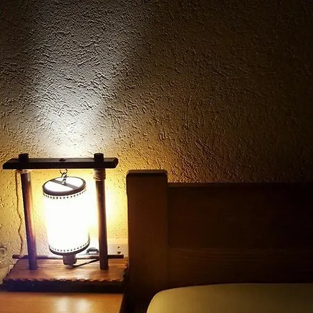 Motel Gas-petrol *